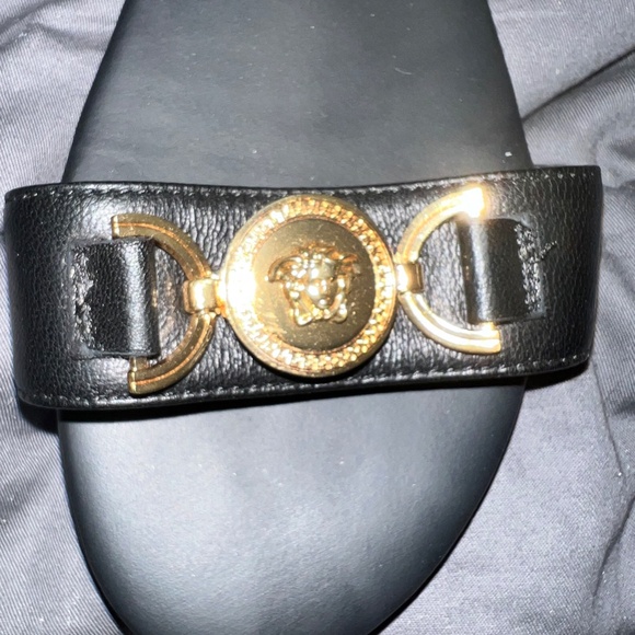 Versace Sandals (Kids) - Picture 3 of 5